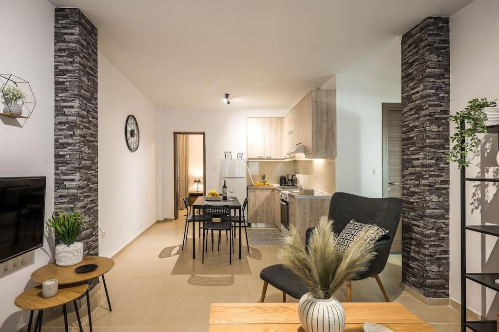 Sofman City Center Apartment A イラクリオン エクステリア 写真